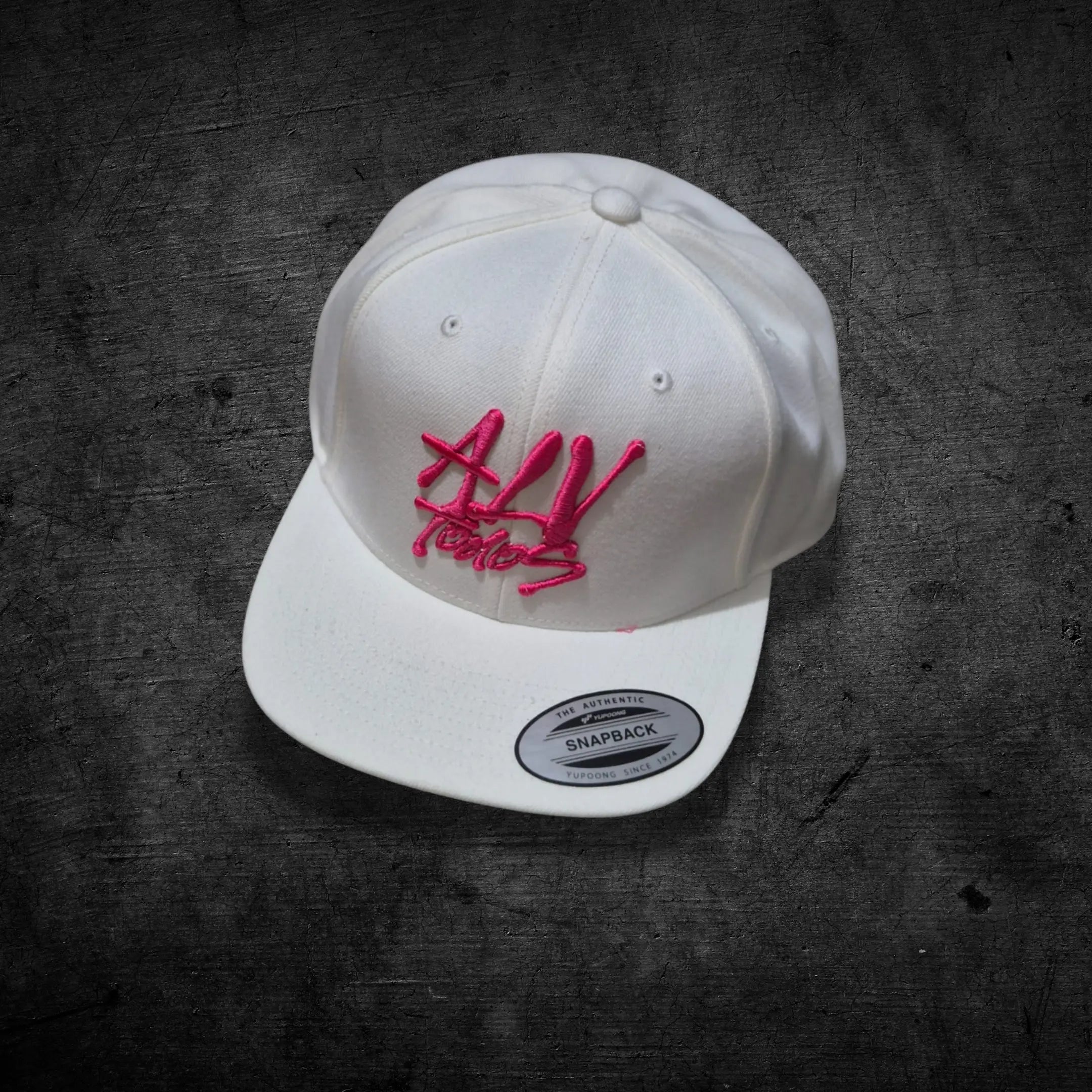 🔥 ALV Snapback – White & Pink Edition 🔥